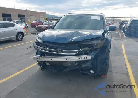 2017 Honda Pilot Touring z USA, uszkodzony, nr VIN 5FNYF5H93HB001903